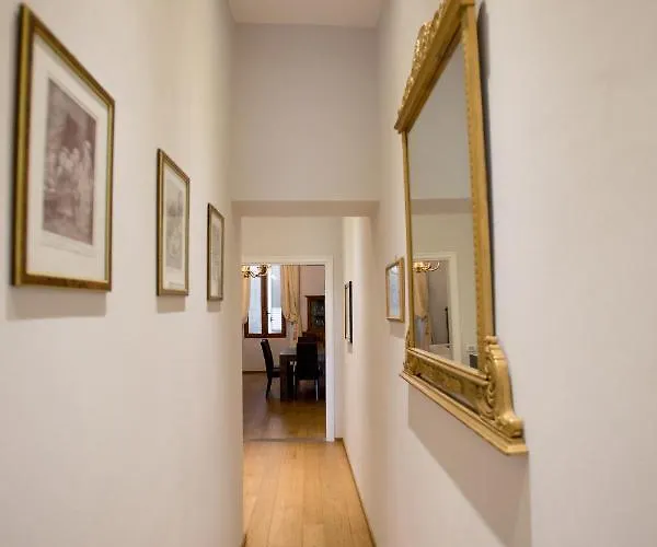 Bed & Breakfast Borgo Pinti Le Stanze Dei Nobili Florence