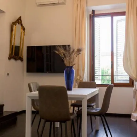 לינה וארוחת בוקר Borgo Pinti Le Stanze Dei Nobili 4*