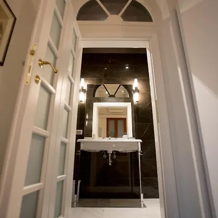 Borgo Pinti Le Stanze Dei Nobili לינה וארוחת בוקר 4*
